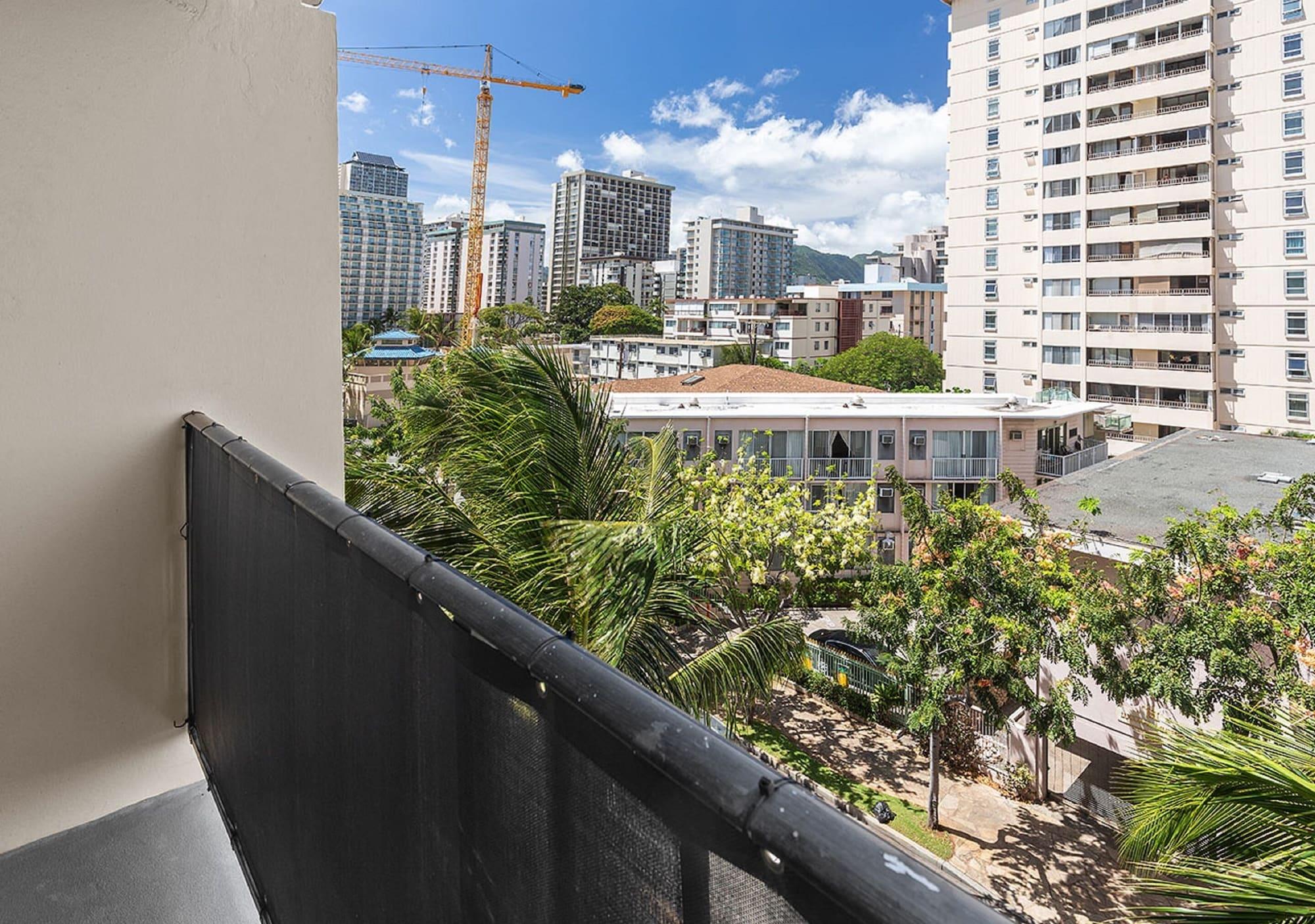 Castle Bamboo Waikiki Hotel Honolulu Exterior photo