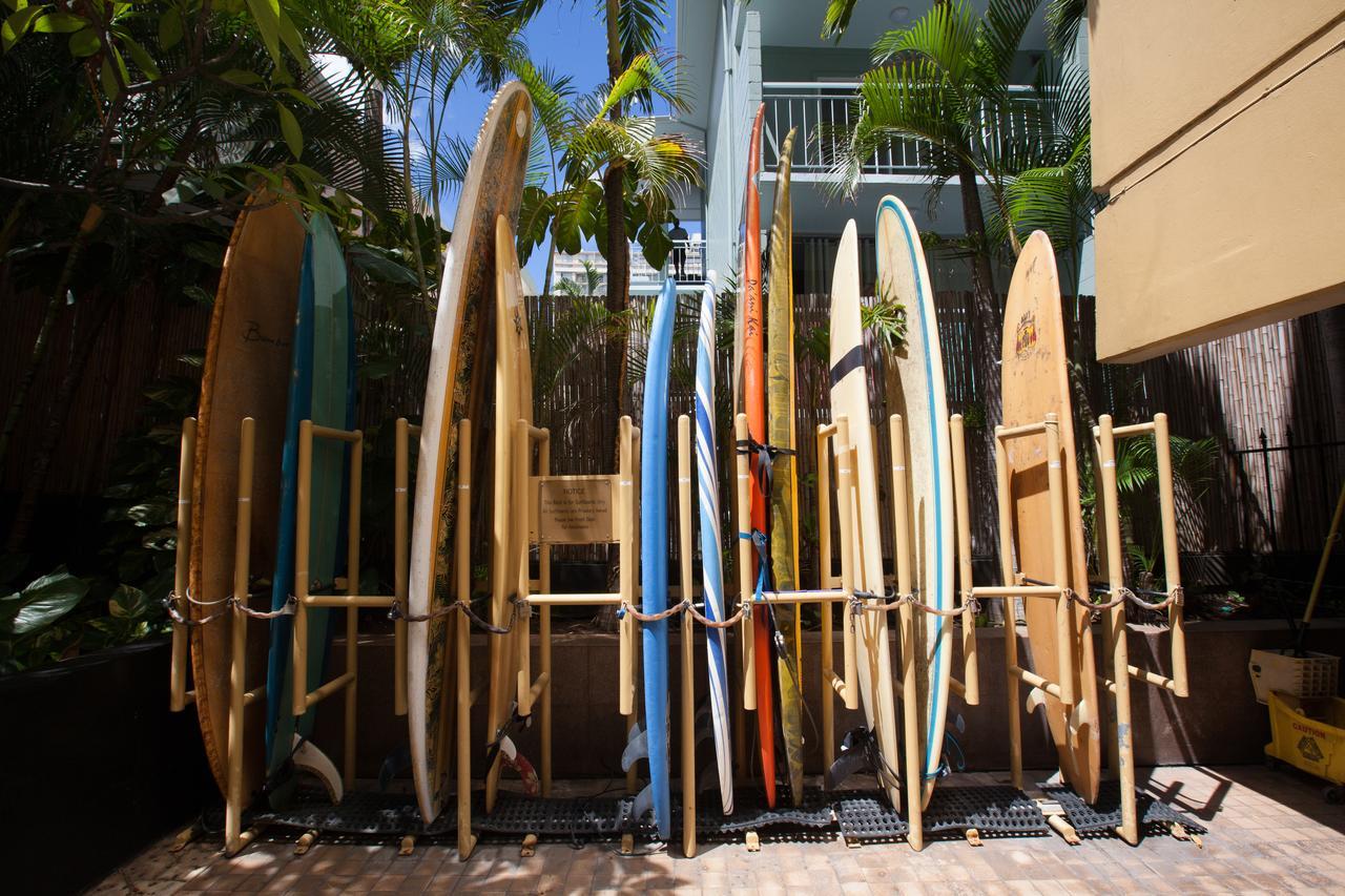 Castle Bamboo Waikiki Hotel Honolulu Exterior photo